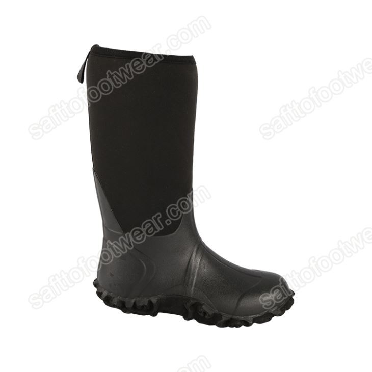 Protišmykové a oderuvzdorné gumené pracovné topánky